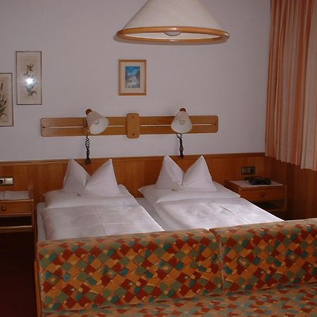 Haus Maria Leiter Hotell Sillian Exteriör bild