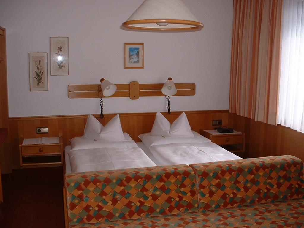 Haus Maria Leiter Hotell Sillian Exteriör bild